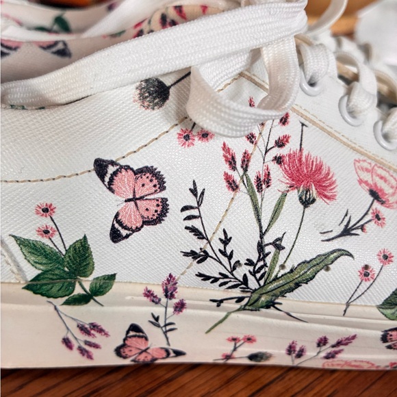 Aldo woman’s White and floral lace -up sneakers - Picture 2 of 9